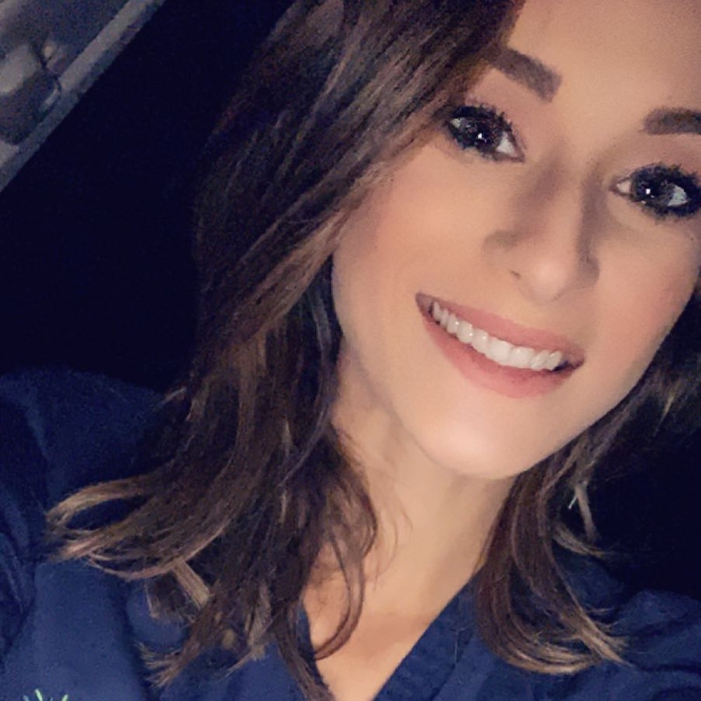 Meet your Posher, Caitlin